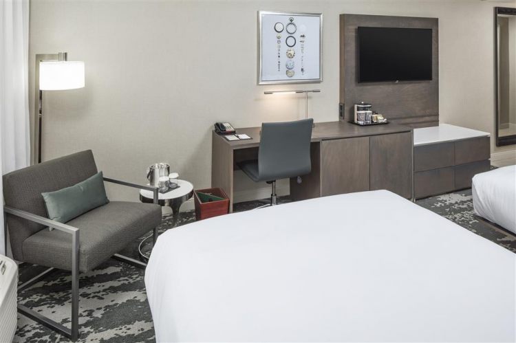 DoubleTree by Hilton Boston Logan Airport Chelsea , MA 02150 near Boston Logan International Airport View Point 25