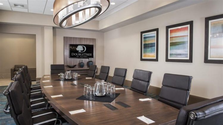 DoubleTree Hilton Hotel West Palm Beach Garden Airport , FL 33409 near Palm Beach International Airport View Point 3