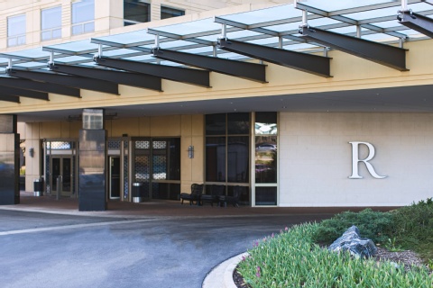 Renaissance Chicago O'Hare Suites Hotel , IL 60631 near Ohare International Airport View Point 1