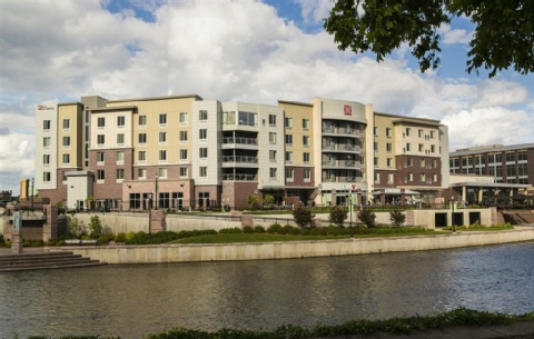 Hilton Garden Inn Sioux Falls Downtown , SD 57103 near (Joe Foss Field) Sioux Falls Regional Airport View Point 2
