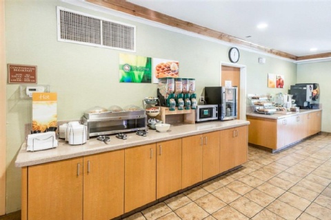 Quality Inn & Suites Denver International Airport , CO 80249 near Denver International Airport (succeeded Stapleton Airport) View Point 7