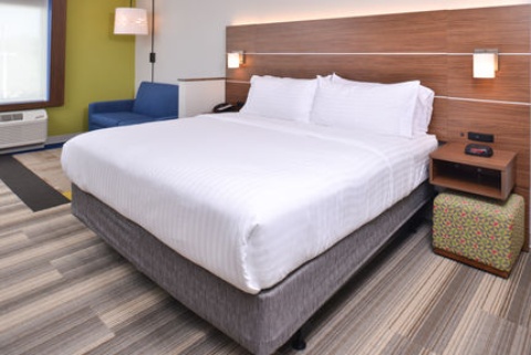 Holiday Inn Express & Suites Omaha Airport, an IHG Hotel , NE 51510 near Eppley Airfield View Point 37