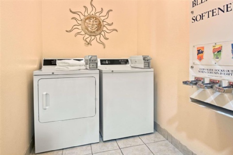 Super 8 by Wyndham Austin/Airport South , TX 78744 near Austin-bergstrom International Airport View Point 4