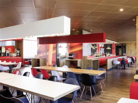 Hotel ibis Schiphol Amsterdam Airport ,  1171 PK near Amsterdam Airport Schiphol View Point 5