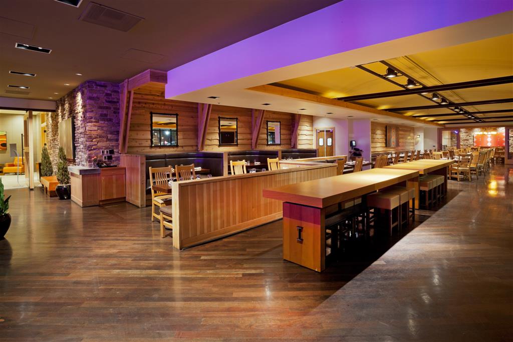 Radisson Hotel Downtown Salt Lake City , UT 84101 near Salt Lake City International Airport View Point 31