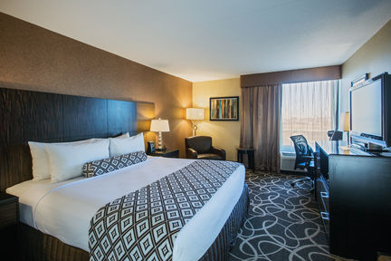 Crowne Plaza Newark Airport, an IHG Hotel , NJ 07201 near Newark Liberty International Airport View Point 27