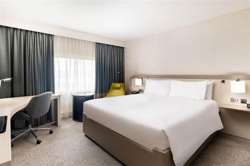 Hilton London Heathrow Airport ,  TW6 3AF near Heathrow Airport View Point 28