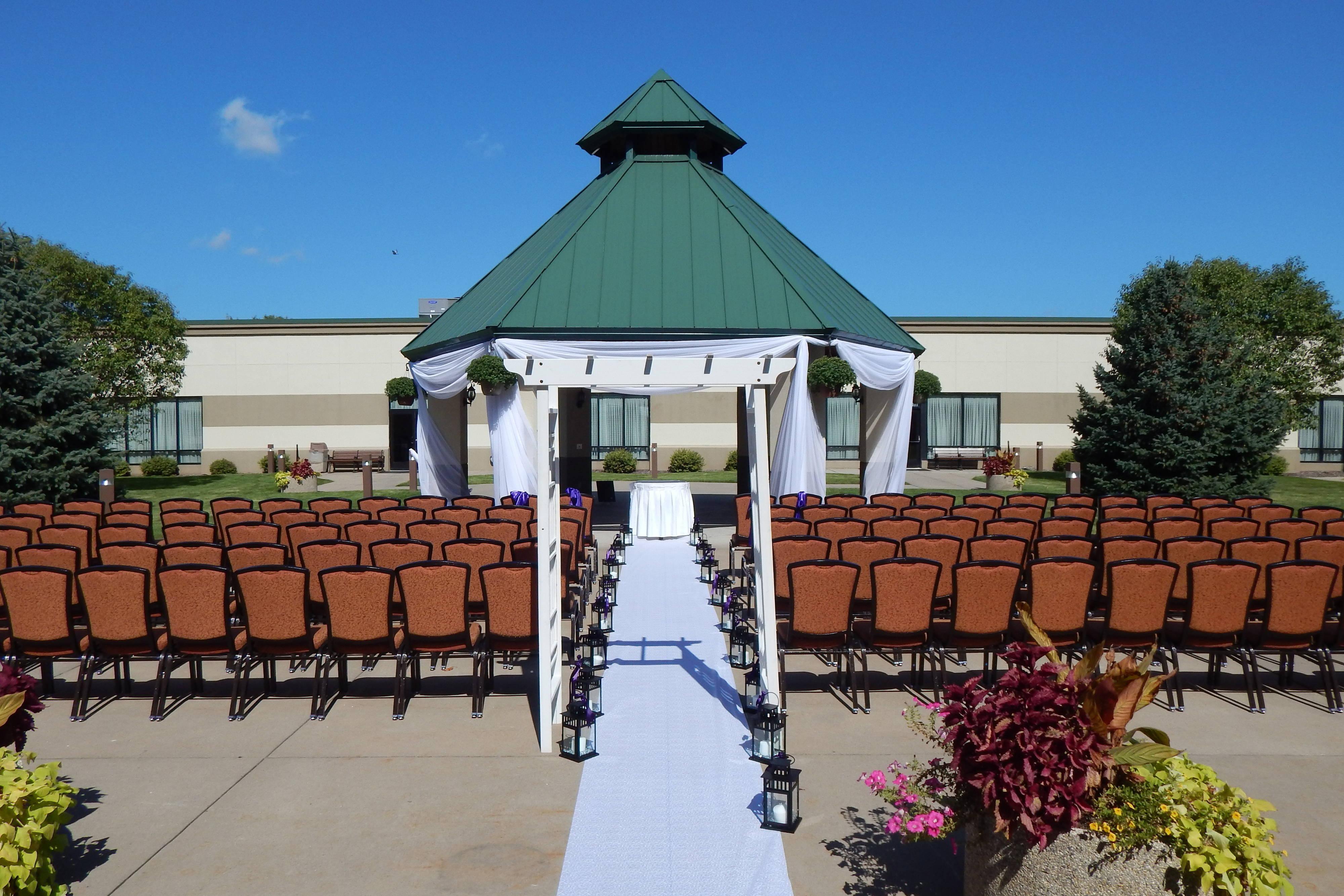DoubleTree by Hilton Minneapolis Airport , MN 55425 near Minneapolis-saint Paul International Airport (wold-chamberlain Field) View Point 7