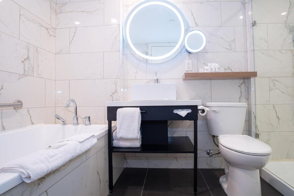 Sandman Signature Calgary Airport Hotel , AB T3J 4V7 near Calgary International Airport View Point 9