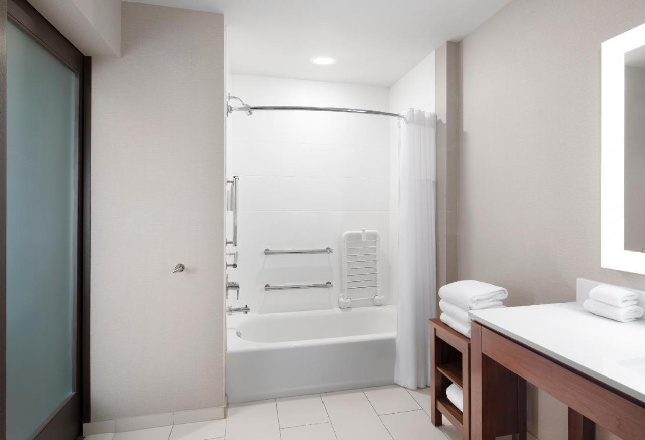 Courtyard by Marriott Seattle SeaTac Airport , WA 98188 near Seattle-tacoma International Airport View Point 14