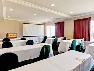 Hawthorn Suites By Wyndham- El Paso Airport , TX 79925 near El Paso International Airport View Point 7