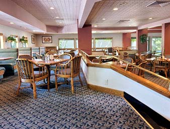 Ramada Inn Portland Airport , OR 97233 near Portland International Airport View Point 6
