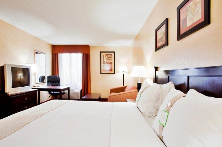 Holiday Inn Roanoke Valley View , VA 24017 near Roanoke Regional Airport (woodrum Field) View Point 3