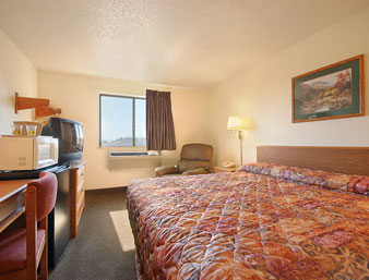 Super 8 Roanoke , VA 24019 near Roanoke Regional Airport (woodrum Field) View Point 3