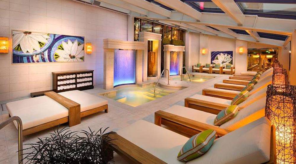 Atlantis Casino Resort 2