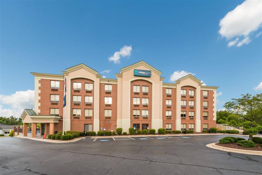 Clarion Pointe Greensboro