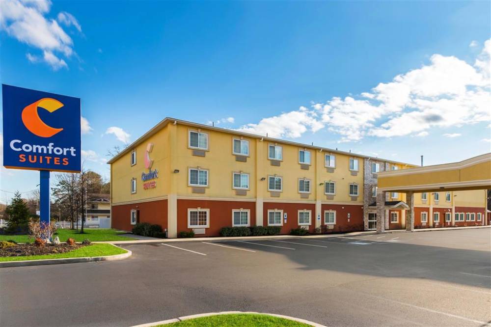 Comfort Suites