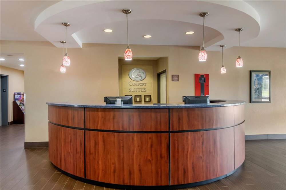 Comfort Suites Speedway 4