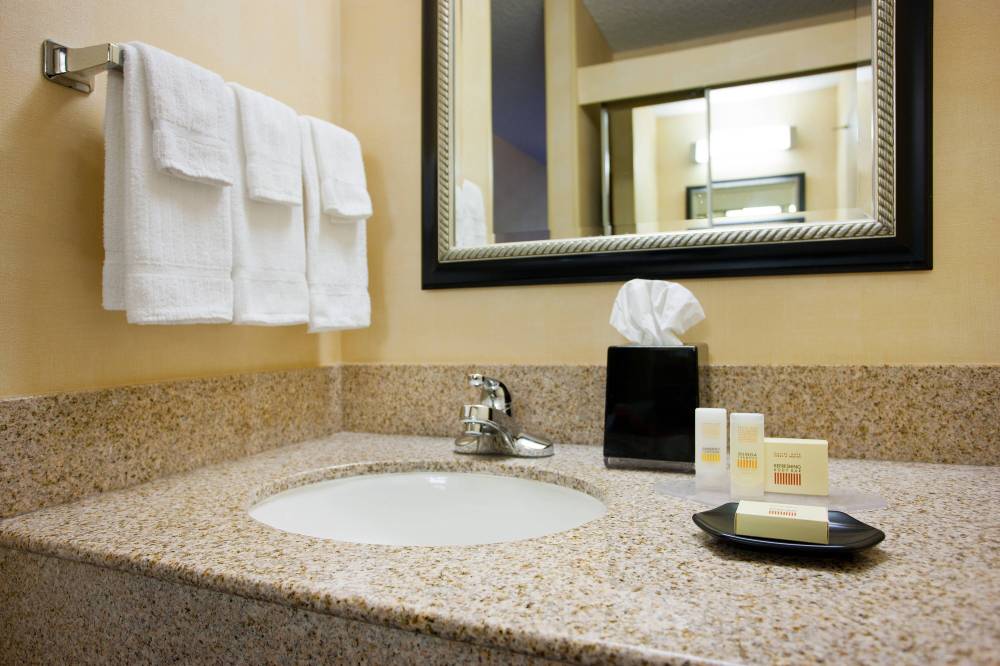 Courtyard By Marriott Sacramento Airport Natomas
