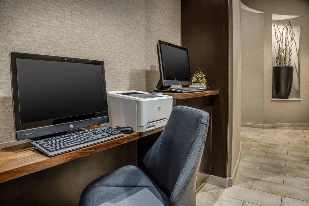 Courtyard Marriott City Center 2