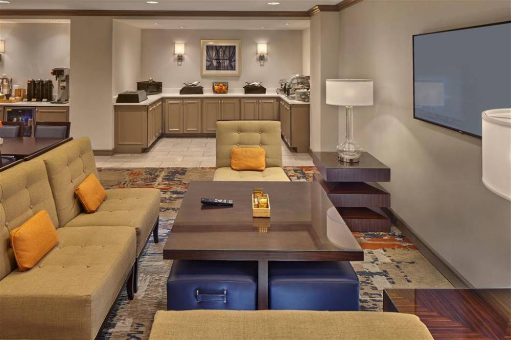 Doubletree By Hilton Little Rock 6