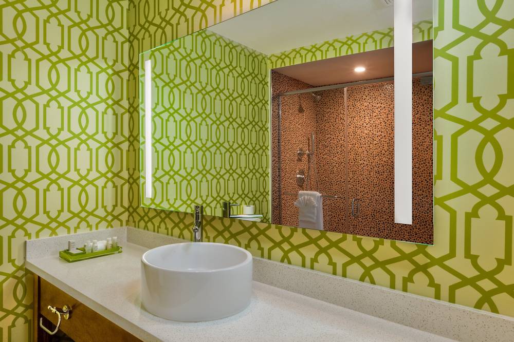 Hotel Indigo Anaheim 3