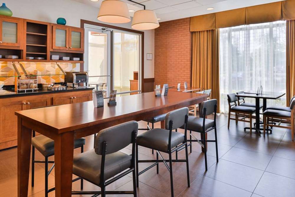 Hyatt Place Chesapeake Greenbrier 6