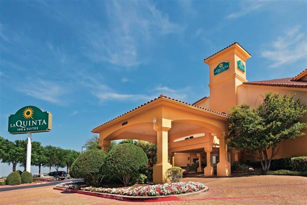 La Quinta Inn & Suites By Wyndham Dallas Dfw Airport North