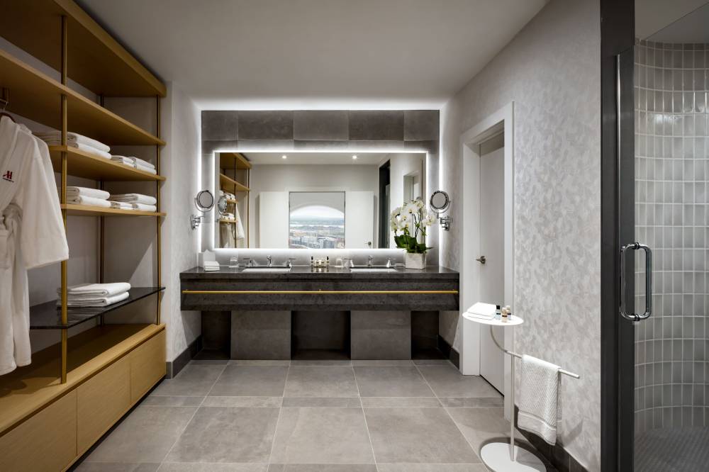 Montreal Marriott Chateau Champlain 7