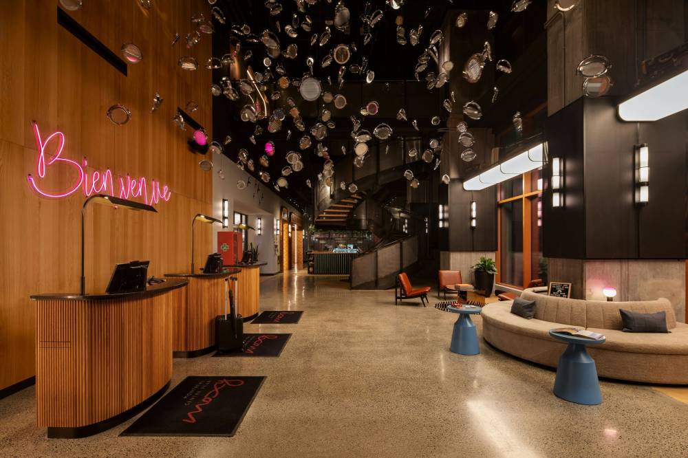 Moxy Montreal Downtown 9