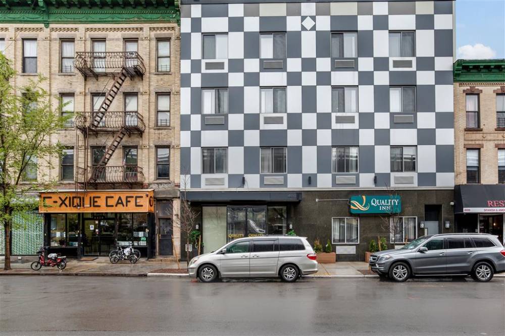 Quality Inn Near Sunset Park