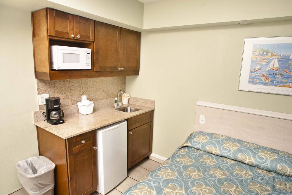 SCHOONERKITCHENETTE