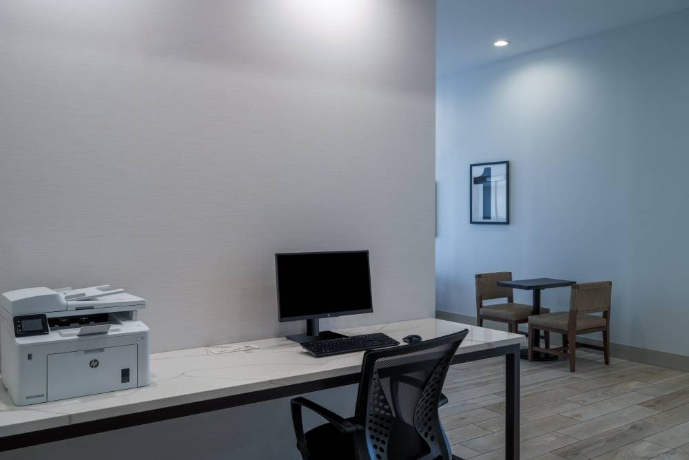 Staybridge Stes Expo Center 5