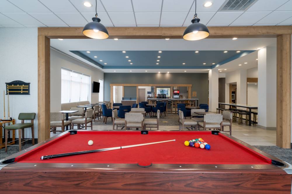 Staybridge Stes Expo Center 1