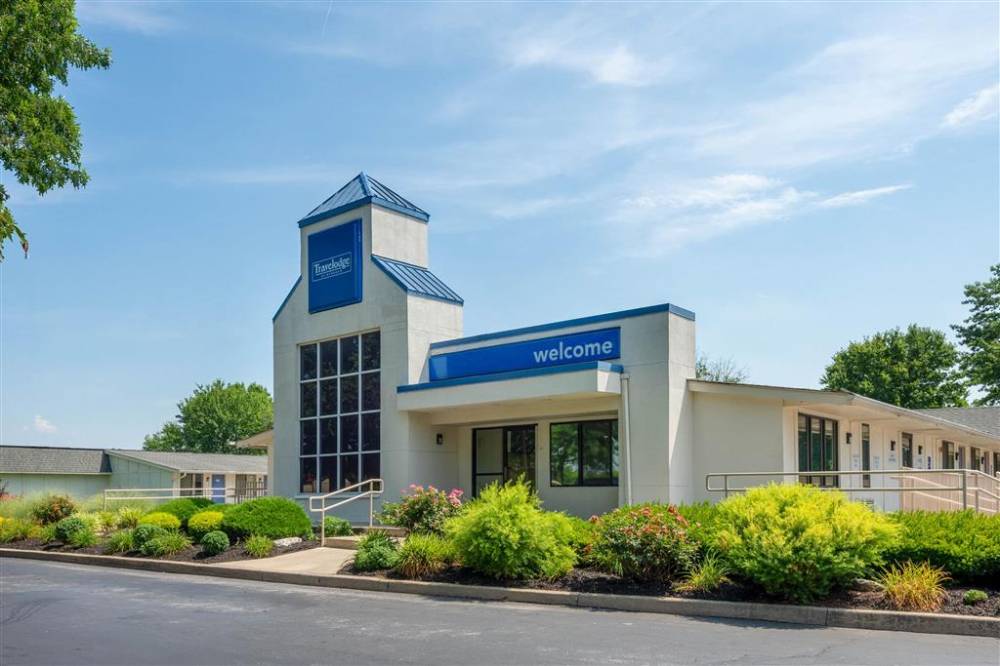 Travelodge By Wyndham Essington / Philadelphia Airport