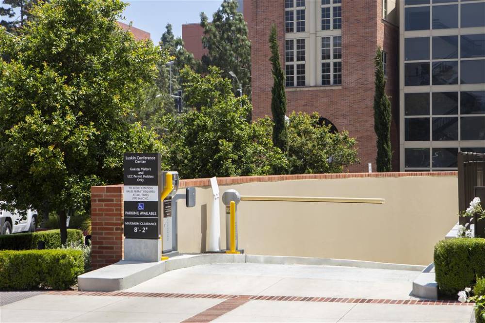Ucla Luskin Hotel